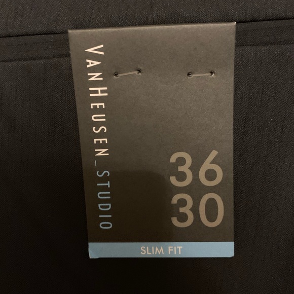 Van Heusen Pants 36/30 - Picture 2 of 4